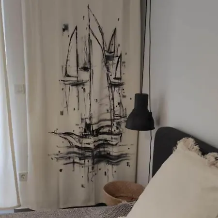 Modern Beachfront Near Ibenik - Comfort With Balcony And Sea View Apartmán *