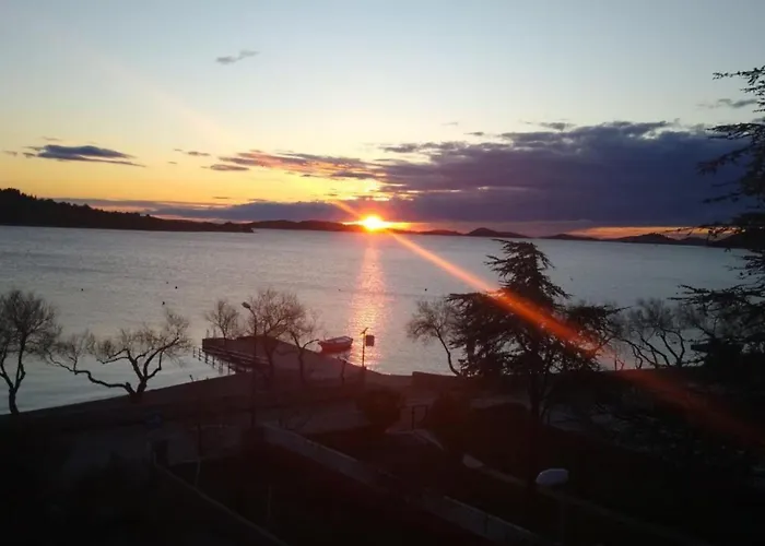 Lejlighed Modern Beachfront Near Ibenik - Comfort With Balcony And Sea View Srima